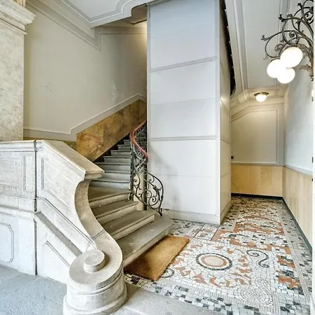 L'attico Del Centro - Luxury Penthouse In Center 아파트 *